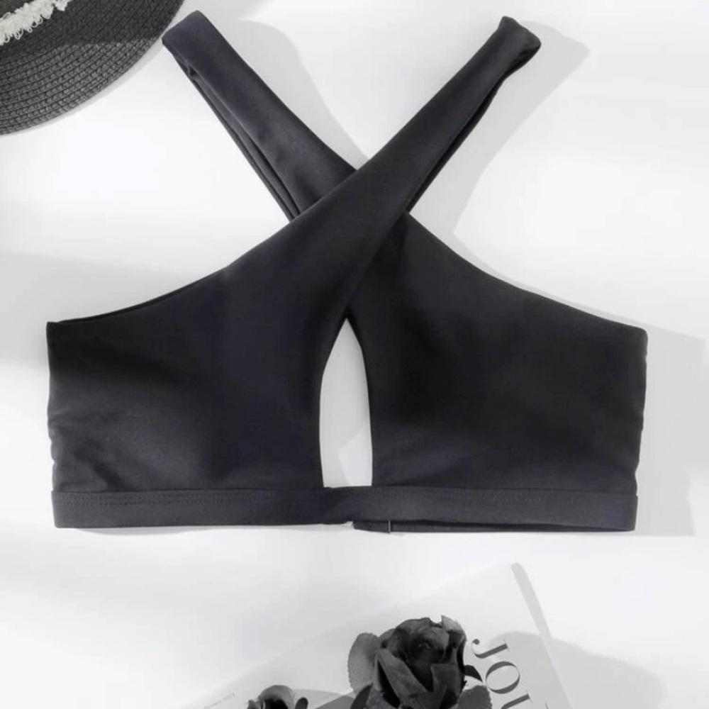 Criss cross bikini top